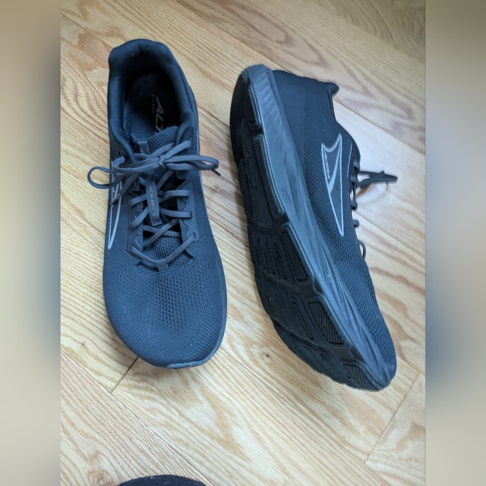 Altra Escalante 4, Black, Size 13